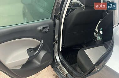 Хэтчбек SEAT Ibiza 2012 в 