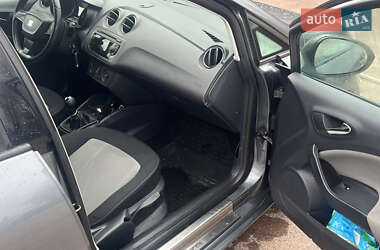 Хэтчбек SEAT Ibiza 2012 в 