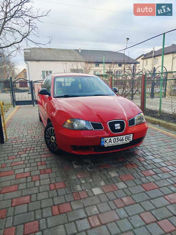 Хэтчбек SEAT Ibiza 2005 в 