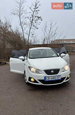 Хэтчбек SEAT Ibiza 2010 в 