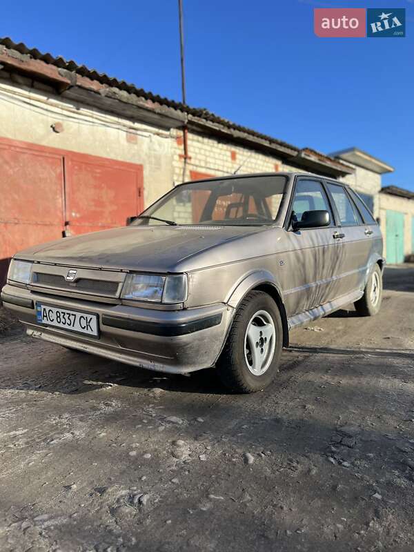 Хетчбек SEAT Ibiza 1990 в Ковелі