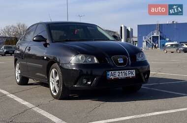 Хетчбек SEAT Ibiza 2008 в Дніпрі