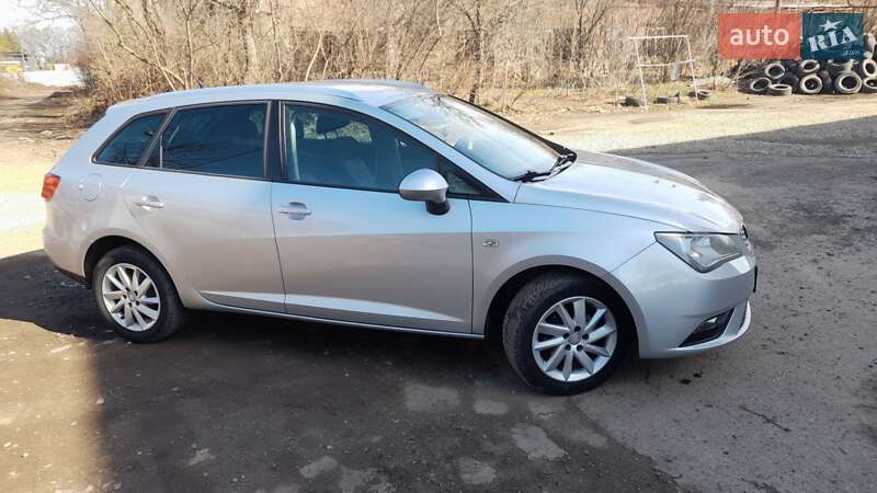 Хетчбек SEAT Ibiza 2013 в Калуші