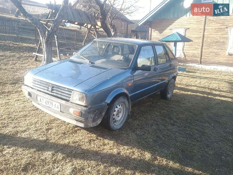 Хэтчбек SEAT Ibiza 1990 в Сколе