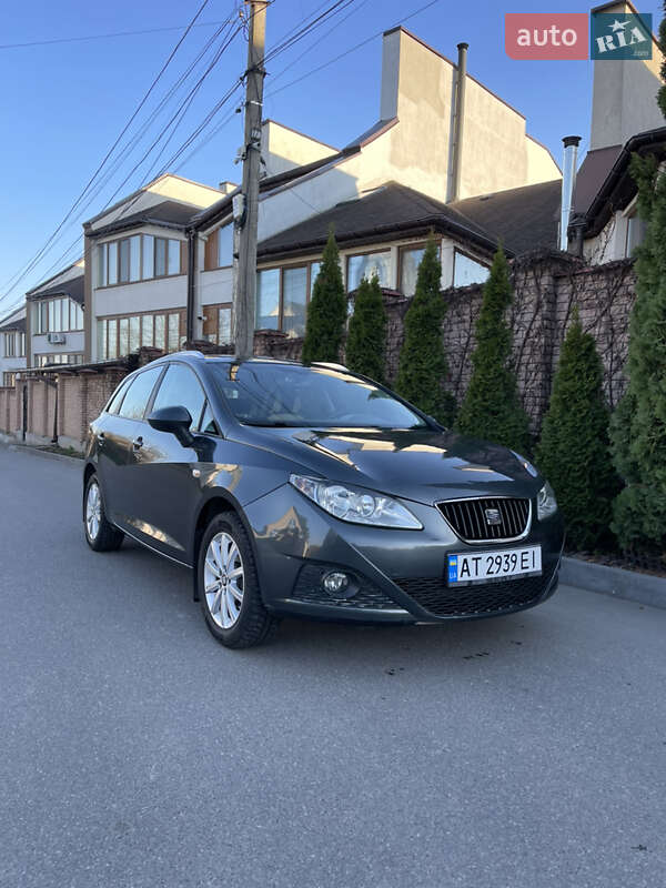 SEAT Ibiza 2010 SEAT Ibiza 2010