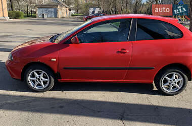 Хэтчбек SEAT Ibiza 2004 в 
