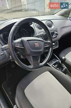 Хетчбек SEAT Ibiza 2012 в 