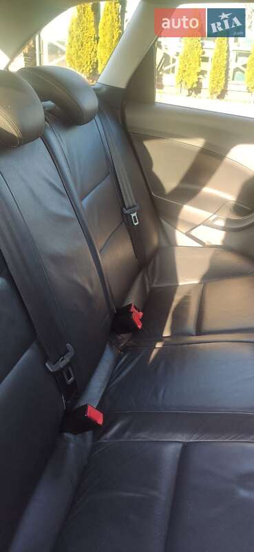 Хетчбек SEAT Ibiza 2011 в Рівному