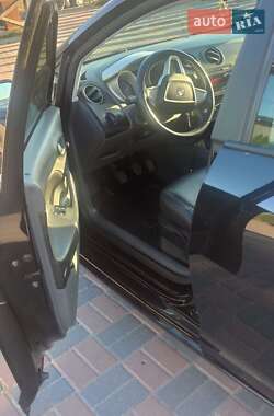 Хэтчбек SEAT Ibiza 2011 в 