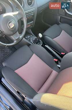 Хэтчбек SEAT Ibiza 2008 в 