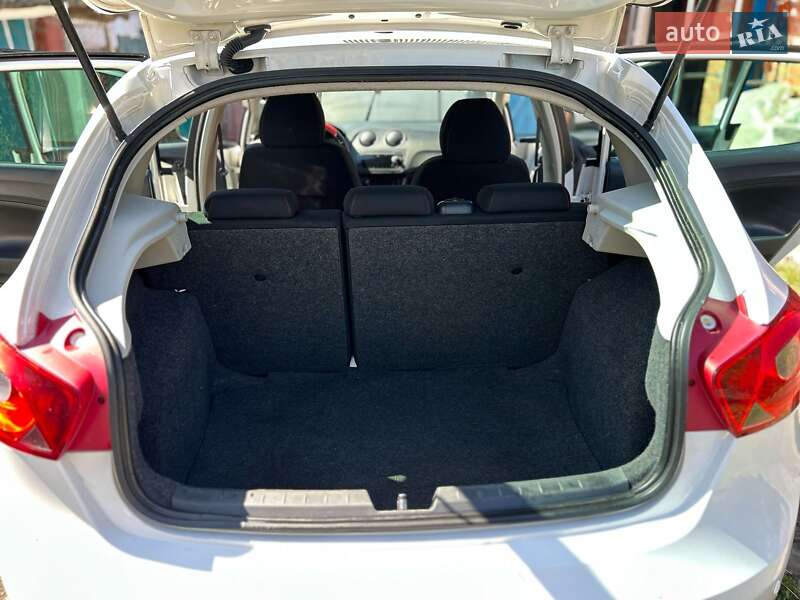 Хетчбек SEAT Ibiza 2010 в Харкові