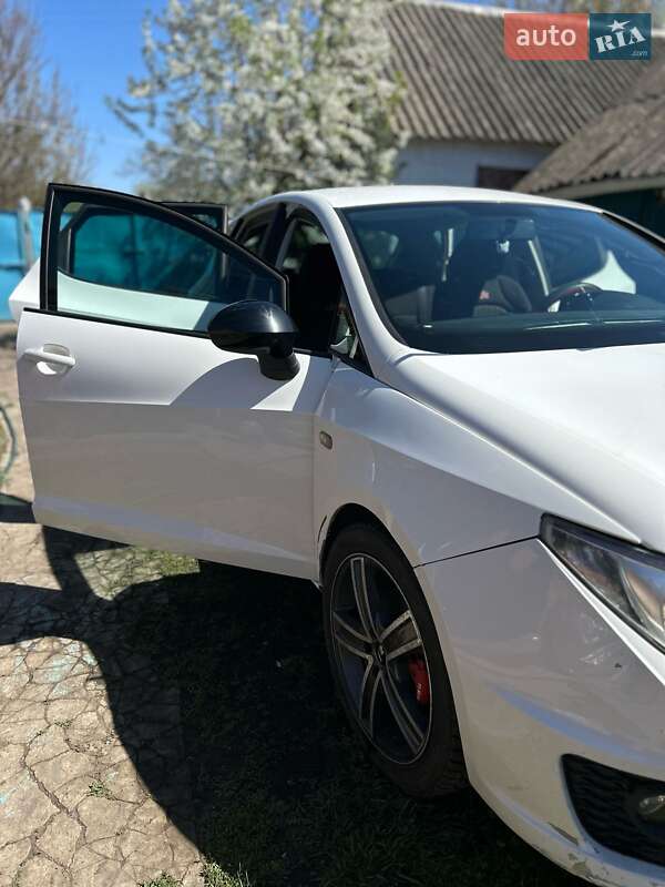 Хетчбек SEAT Ibiza 2010 в Харкові