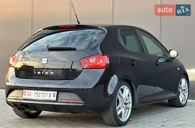 Хэтчбек SEAT Ibiza 2010 в 