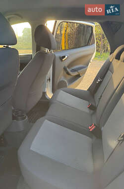Хетчбек SEAT Ibiza 2011 в  фото 12 Хетчбек SEAT Ibiza 2011 в