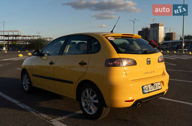 Хетчбек SEAT Ibiza 2009 в 