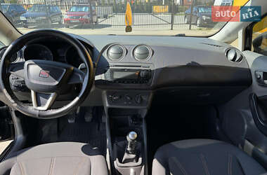 Хэтчбек SEAT Ibiza 2010 в 