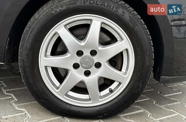 Хэтчбек SEAT Ibiza 2011 в 