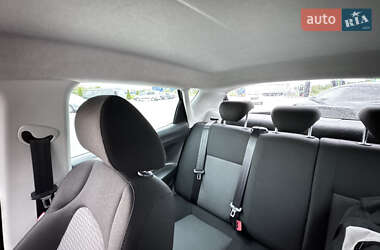 Хэтчбек SEAT Ibiza 2011 в 