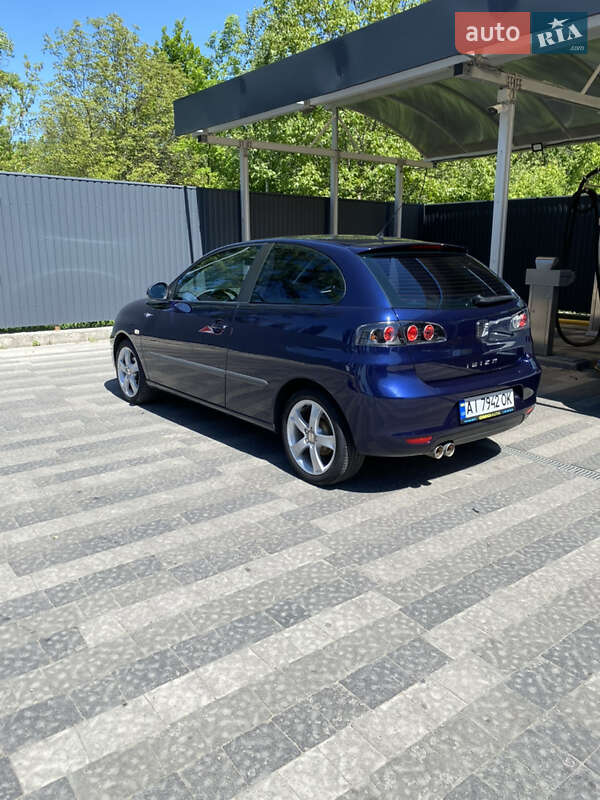 Хетчбек SEAT Ibiza 2006 в Гайсину
