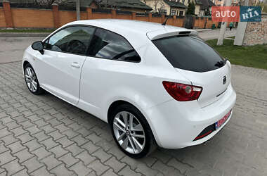 Хэтчбек SEAT Ibiza 2011 в 