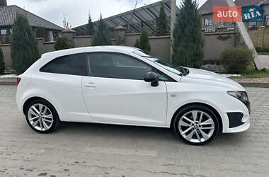 Хэтчбек SEAT Ibiza 2011 в 
