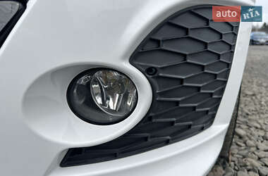 Хэтчбек SEAT Ibiza 2011 в 