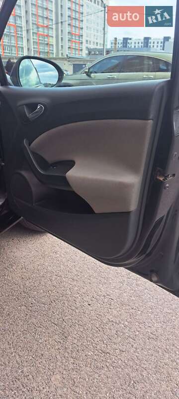 Универсал SEAT Ibiza 2012 в Чернигове