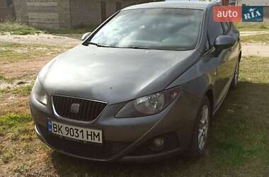Хетчбек SEAT Ibiza 2012 в 