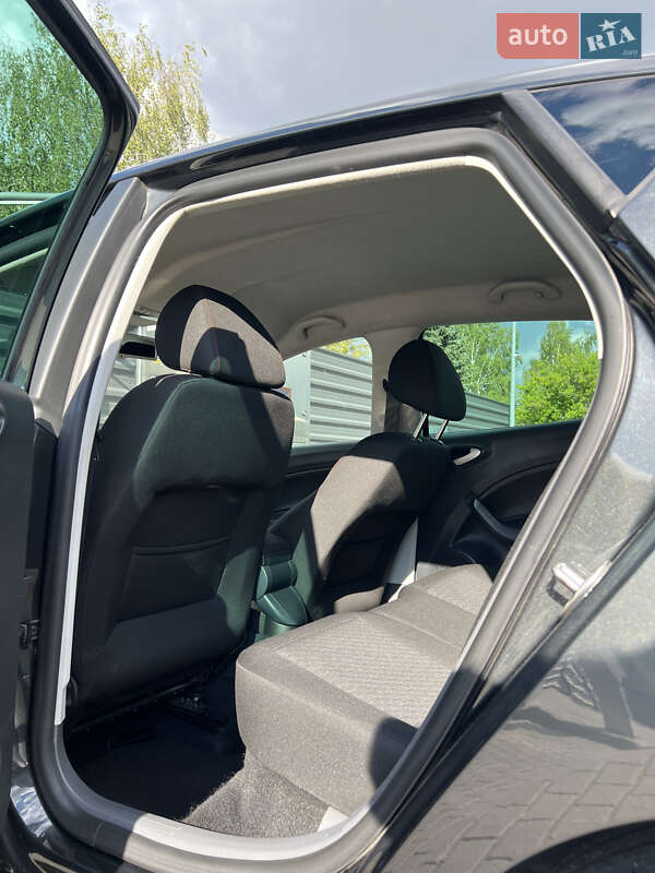 Хетчбек SEAT Ibiza 2010 в Ковелі