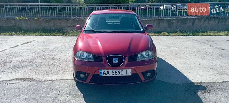 Хетчбек SEAT Ibiza 2007 в 