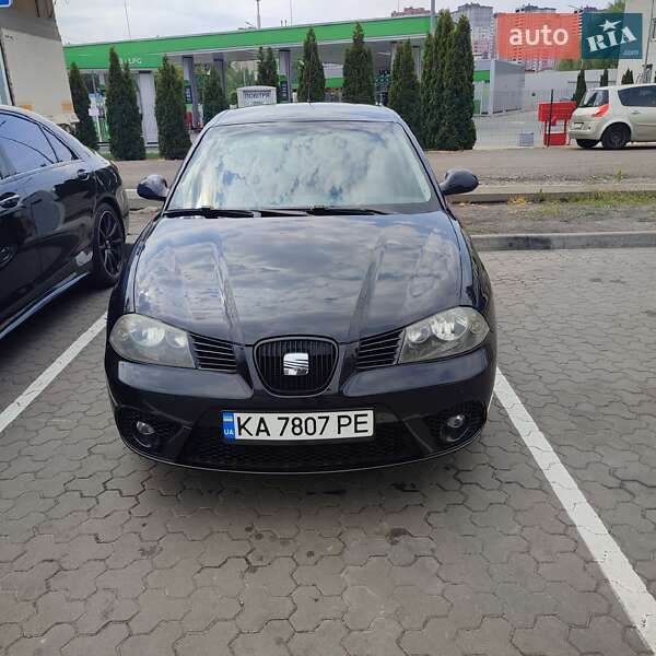 Хэтчбек SEAT Ibiza 2007 в 
