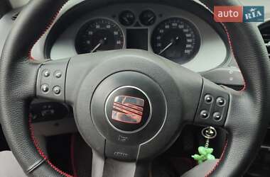 Хэтчбек SEAT Ibiza 2007 в 