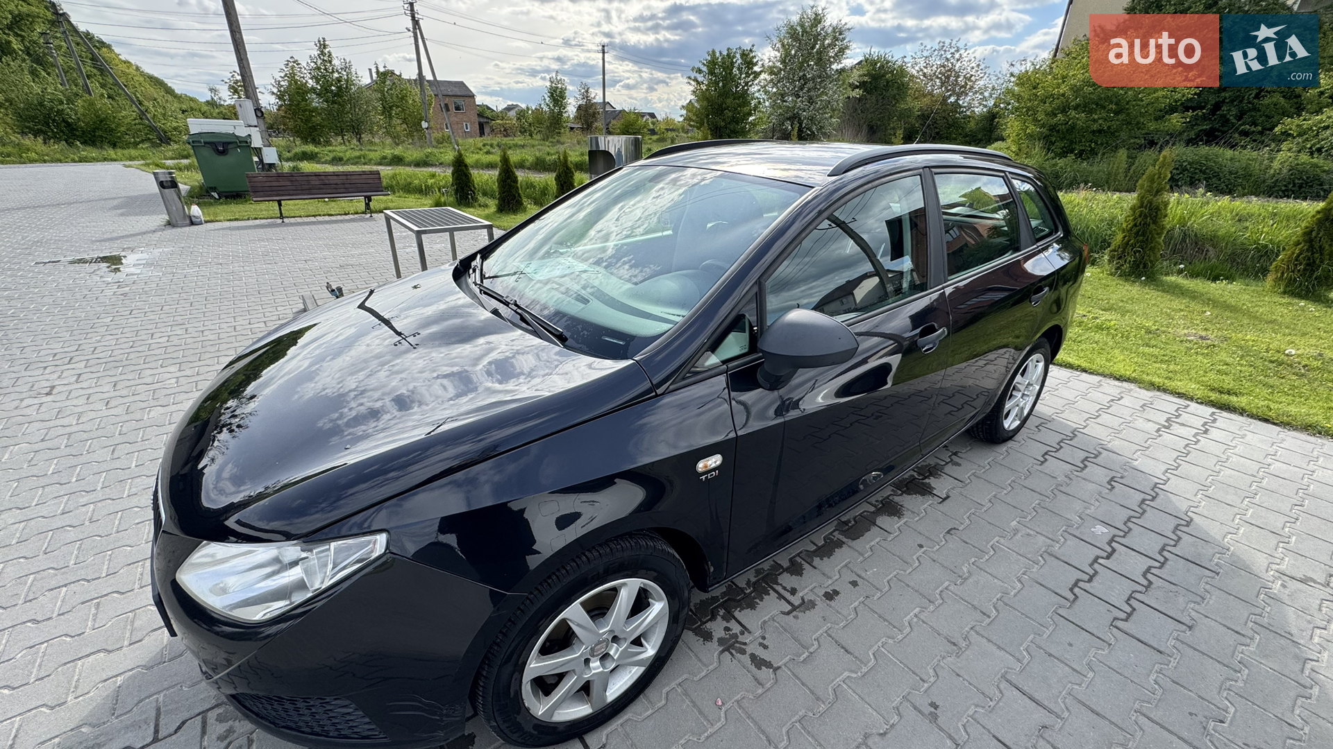 2011 SEAT Ibiza - мініатюра 3