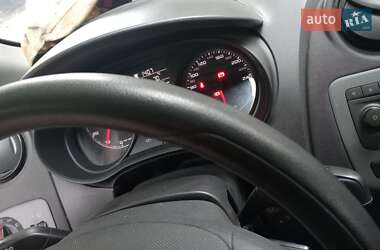 Хетчбек SEAT Ibiza 2013 в 