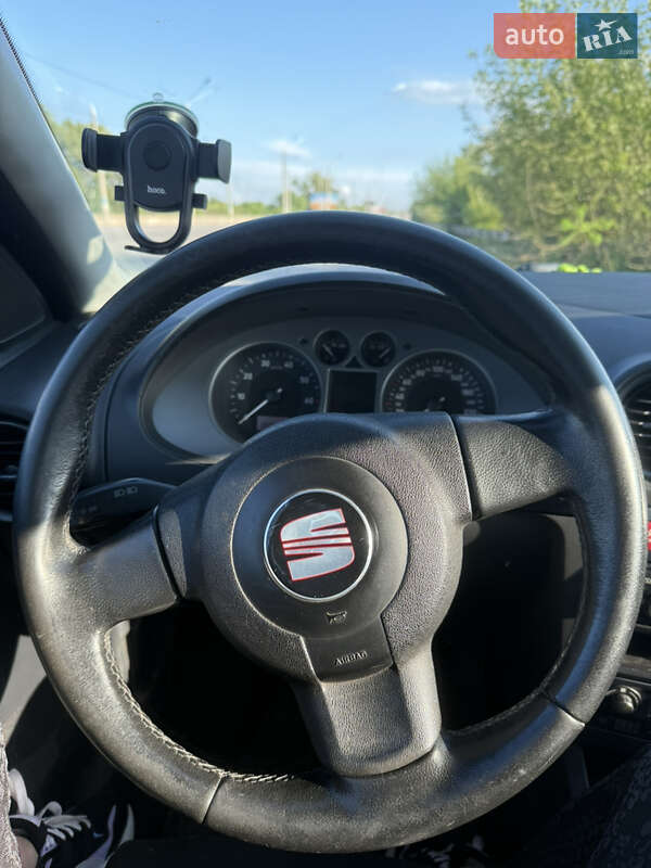 Хетчбек SEAT Ibiza 2007 в Кам'янському