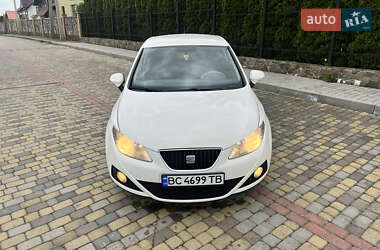 Хэтчбек SEAT Ibiza 2010 в 