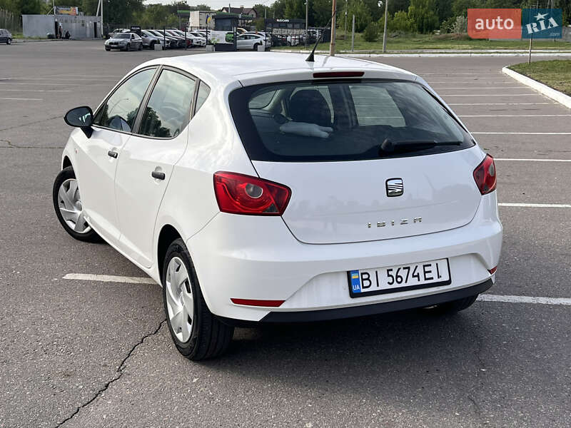 Хэтчбек SEAT Ibiza 2013 в Кременчуге фото 6 Хэтчбек SEAT Ibiza 2013 в Кременчуге