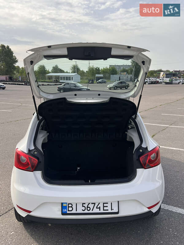 Хэтчбек SEAT Ibiza 2013 в Кременчуге фото 10 Хэтчбек SEAT Ibiza 2013 в Кременчуге