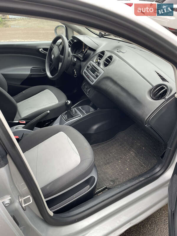 Хетчбек SEAT Ibiza 2014 в Києві
