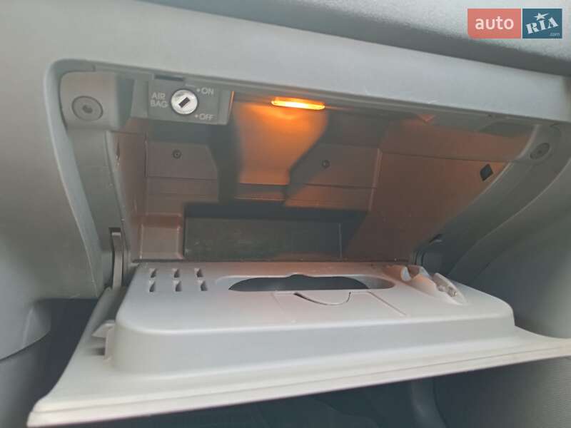 Хетчбек SEAT Ibiza 2003 в Дніпрі