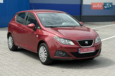 Хэтчбек SEAT Ibiza 2011 в 
