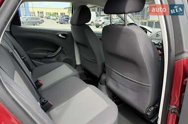 Хэтчбек SEAT Ibiza 2011 в 