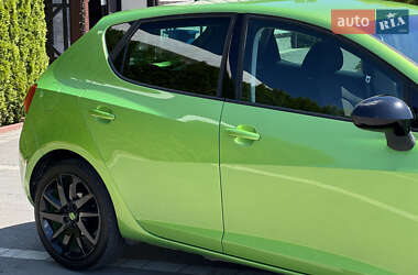 Хэтчбек SEAT Ibiza 2012 в 
