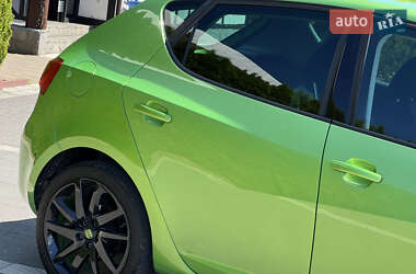 Хэтчбек SEAT Ibiza 2012 в 