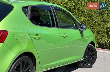 Хэтчбек SEAT Ibiza 2012 в 