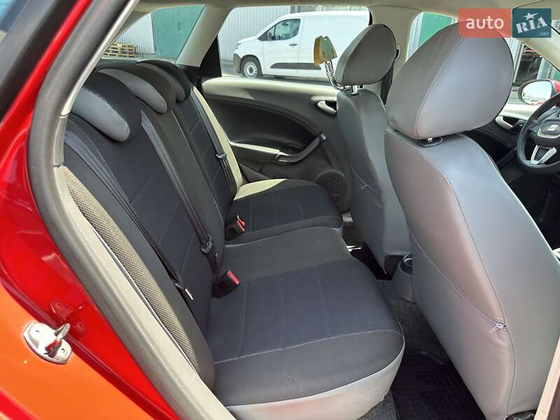 Универсал SEAT Ibiza 2012 в Киеве