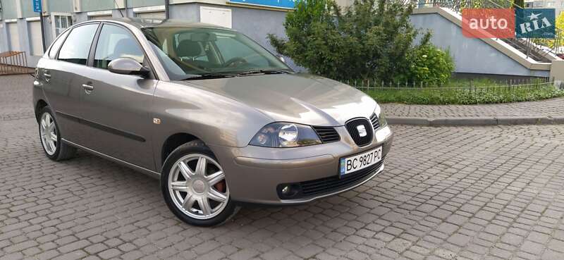 Хэтчбек SEAT Ibiza 2004 в Львове фото Хэтчбек SEAT Ibiza 2004 в Львове