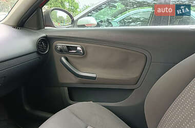 Хэтчбек SEAT Ibiza 2005 в 