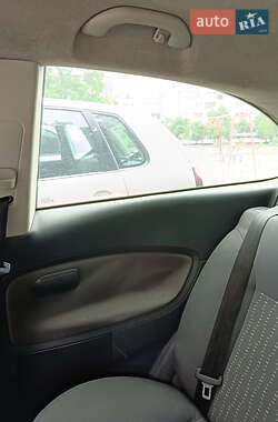 Хэтчбек SEAT Ibiza 2005 в 