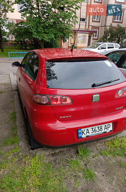 Хэтчбек SEAT Ibiza 2005 в 